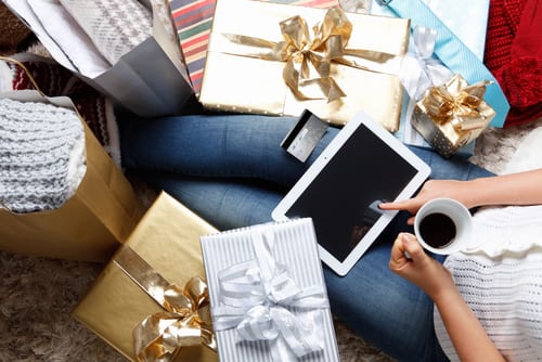 online-holiday-shopping online holiday shopping with credit card